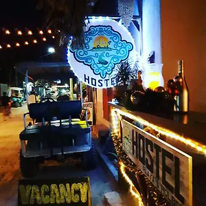 https://hostel-la-isla-holbox.quintano-roohotels.com
